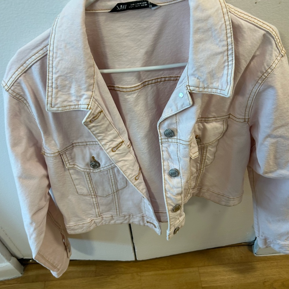 Pink denim jacket - Picture 2 of 3